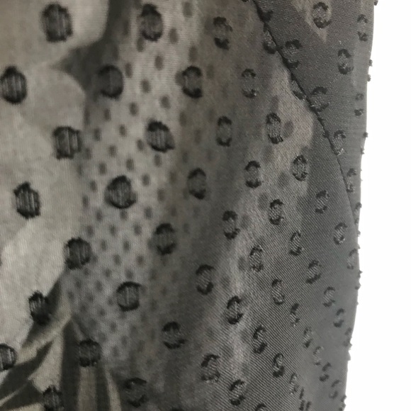 15 H&M’s sheer studded polka dot sleeveless top T2 - Picture 4 of 5